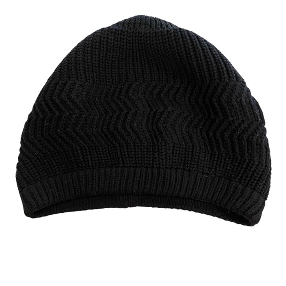 NYE black hat - Picture 1 of 2